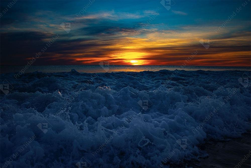 Espumas al atardecer