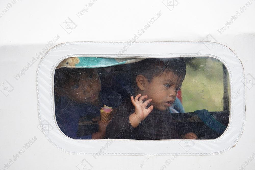 Niños en despedida 2