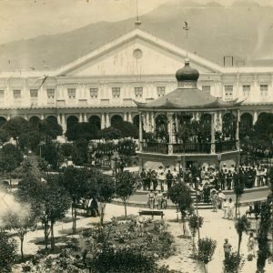Palacio y kiosko San Cristóbal