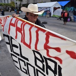 Protesta en palacio
